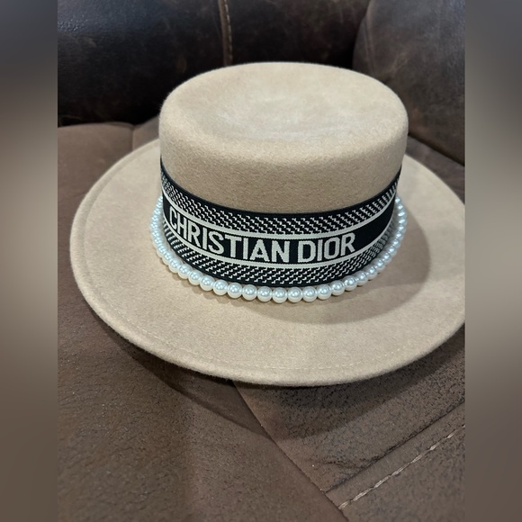 Fall/winter Felt Fedora Hats - Brown with pearls and ribbon - Picture 2 of 4